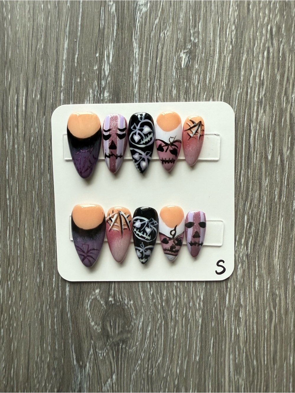 Halloween-Themed Press-On Nail Set in Peach, Purple & Black